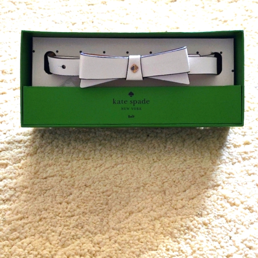 NWT: Kate Spade White Belt Elegant Design